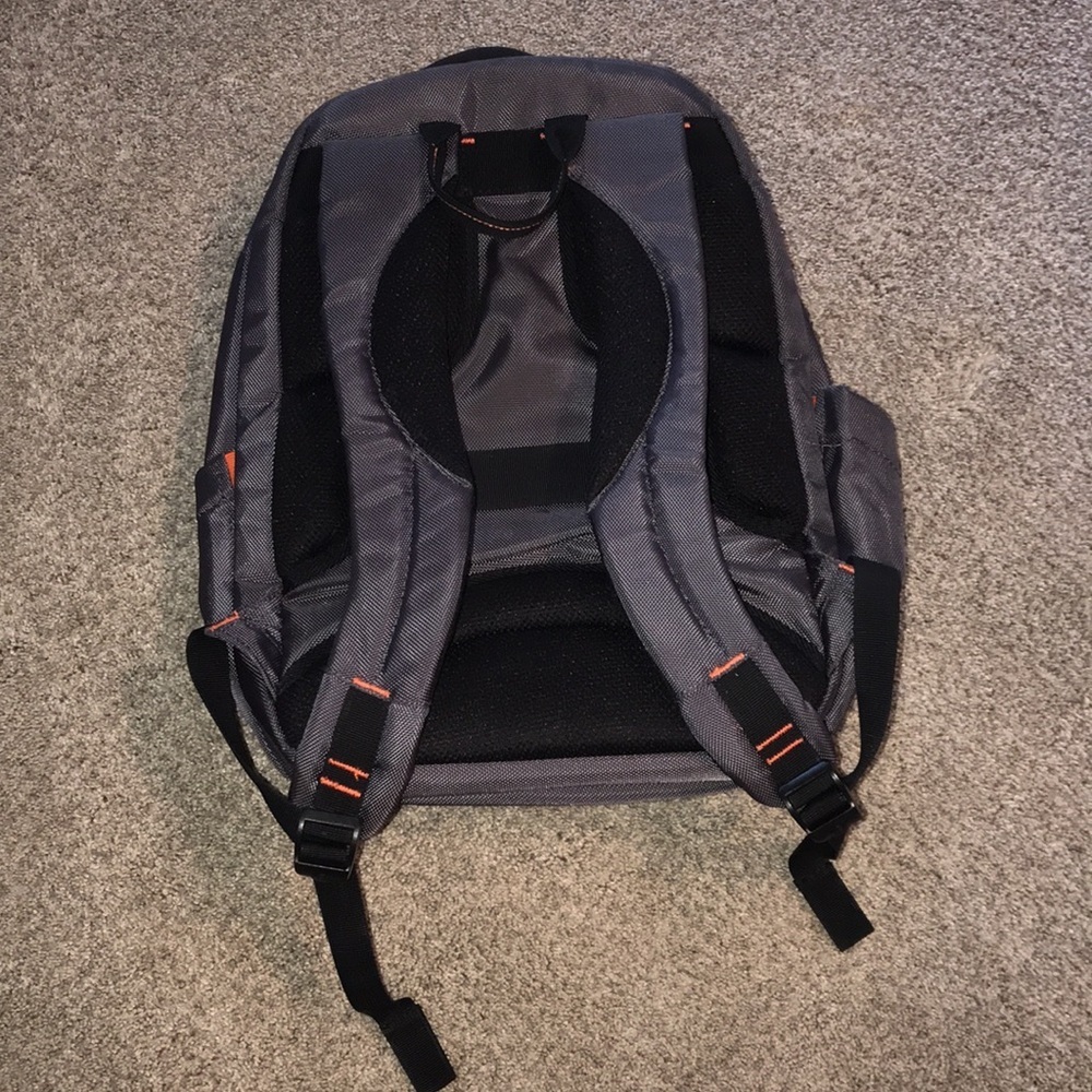 Samsonite Gray Backpack - Picture 3 of 11